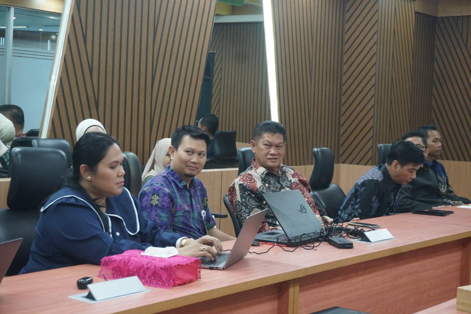 Petarung Mempawah Memperjuangkan Pembangunan Sekolah Unggul Garuda Baru Kabupaten Mempawah di tingkat Kementerian