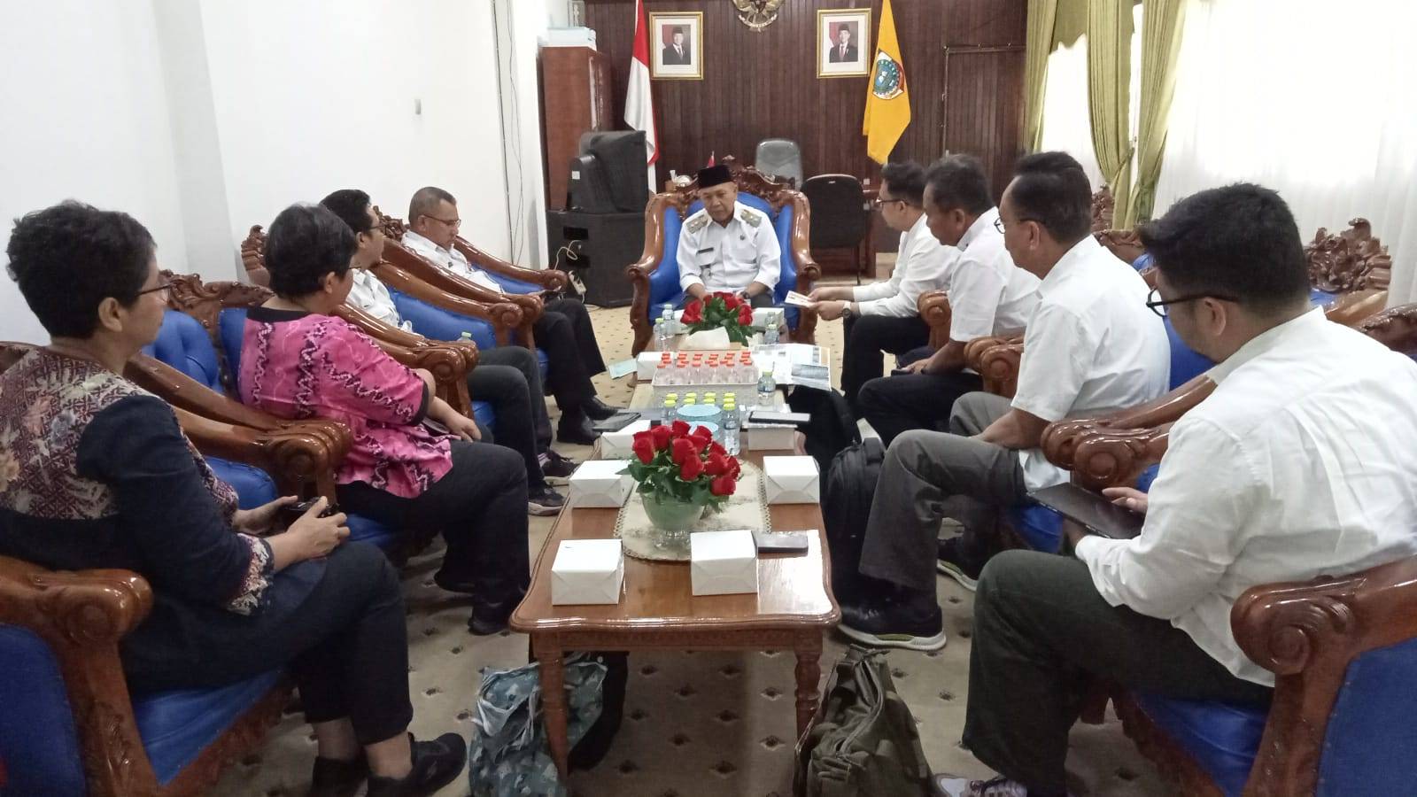 Audiensi Tim Concept Design BPIW Kementerian PUPR kepada Wakil Bupati Mempawah terkait Penataan Kota yang Terintegrasi (Integrated City Planning) di Kawasan Perkotaan Sungai Kunyit