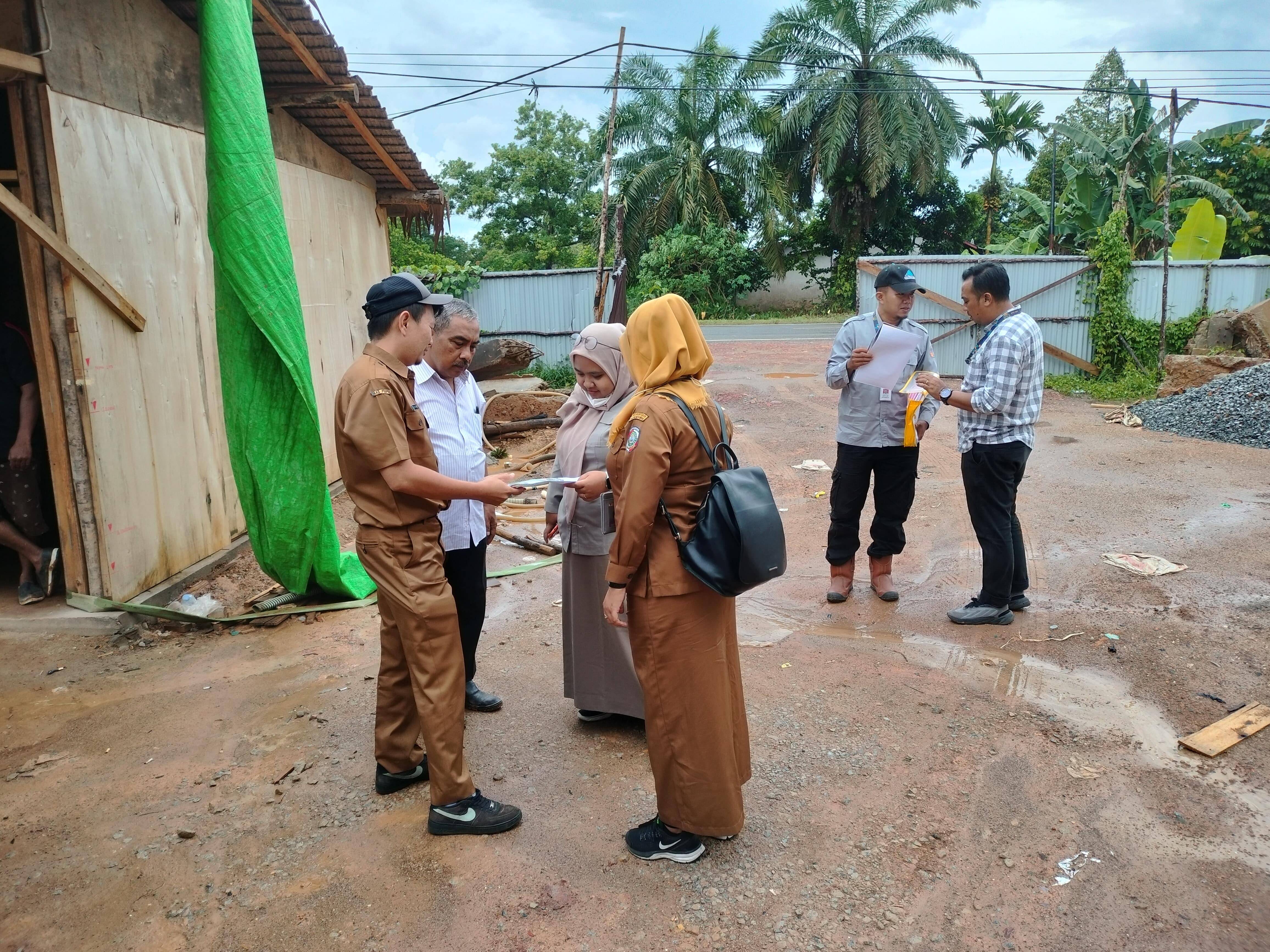 Peninjauan Lapangan Permohonan Persetujuan Kesesuaian Kegiatan Pemanfaatan Ruang (PKKPR) oleh PT Meridian Kapuas Manunggal untuk Pabrik Roti