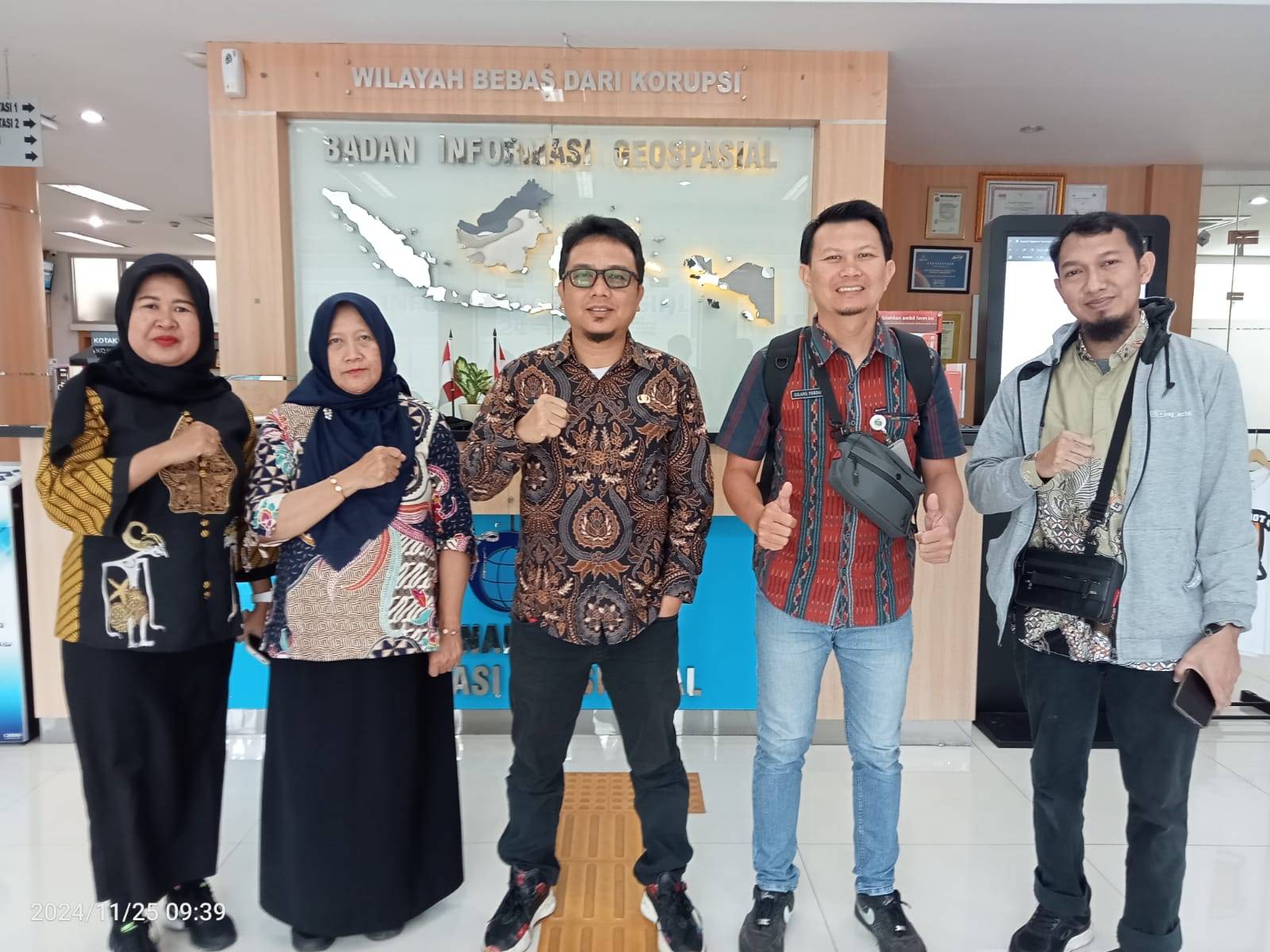 Koordinasi dan Pengambilan Data Spasial Penyusunan Revisi RTRW Kab. Mempawah ke Badan Informasi Geospasial